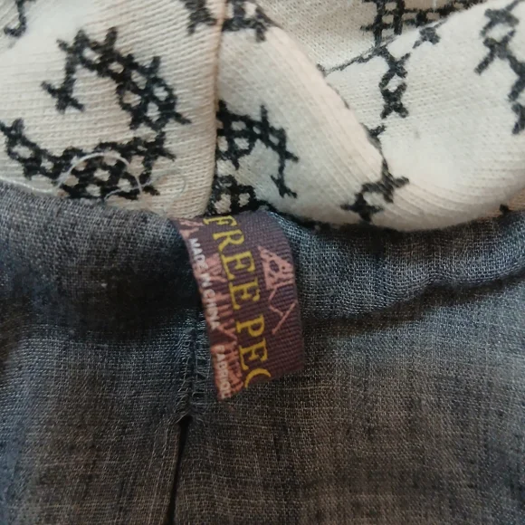 Free People 100 percent cotton rare peacock swing jacket size small - Picture 9 of 9